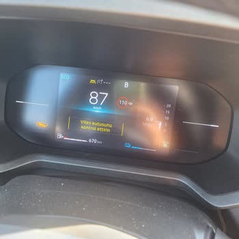 Renault Duster'da Yazılım Ve Ses İzolasyonu Sorunları