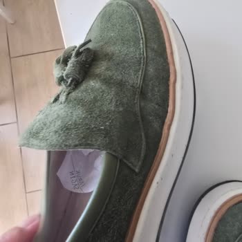 Ayakkabılarımın Yapıştırma Sorunu Ve İletişim Eksikliği