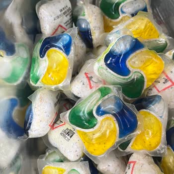 Fairy Platinum Tablets Leaking and Sticking Together – Half the Pack is Wasted