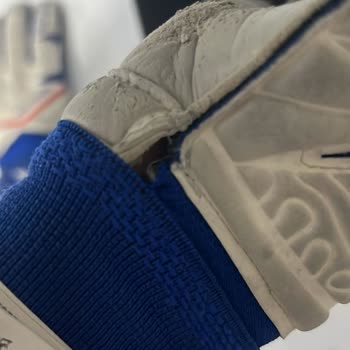 Decathlon Gloves Stitching Issue – Denied Warranty Despite Assurance