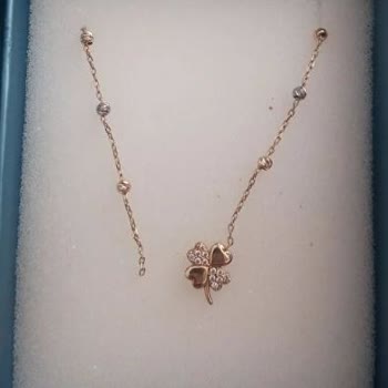 Sürekli Kopan Takı Setiyle Başım Dertte