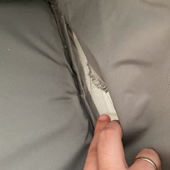 Joie Allura Park Yatak Kalitesizliği: Dikişler Kendiliğinden Sökülüyor