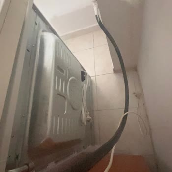 Vestel Fırın Montajında Hortum Krizi