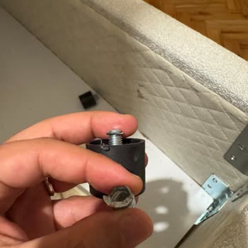 Vivense Yatağı Kırıldı, Müşteri Hizmeti Sessiz