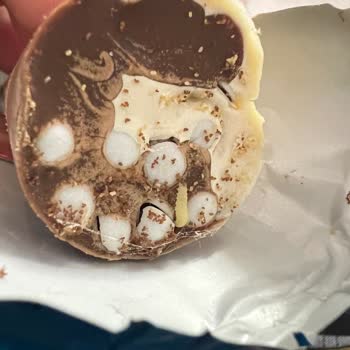 Ozmo Kornet Ürününden Çıkan Canlı Kurtlar: Çocuğumun Sağlığı Tehlikedeydi!