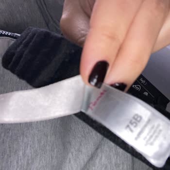 Penti Sütyenleri: Hayal Kırıklığı Ve Cilt Tahrişi