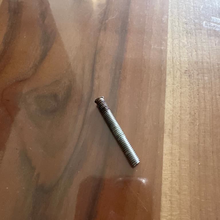 Klozet Kapağı Vidalarının Dayanıksızlığı