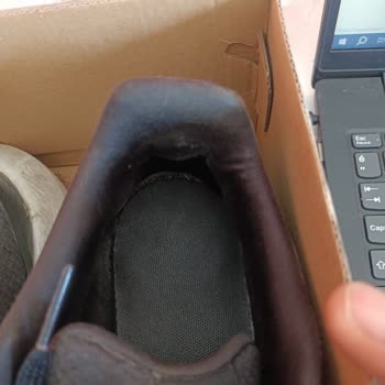 FLO Adidas Sportschuhe Garantieantrag abgelehnt Verbraucherfehler unklar