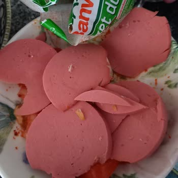 Banvit Salamda Tavuk Tüyü Şoku