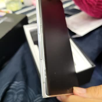 Aldatıldım: Sıfır Diye 2. El Telefon Gönderdiler