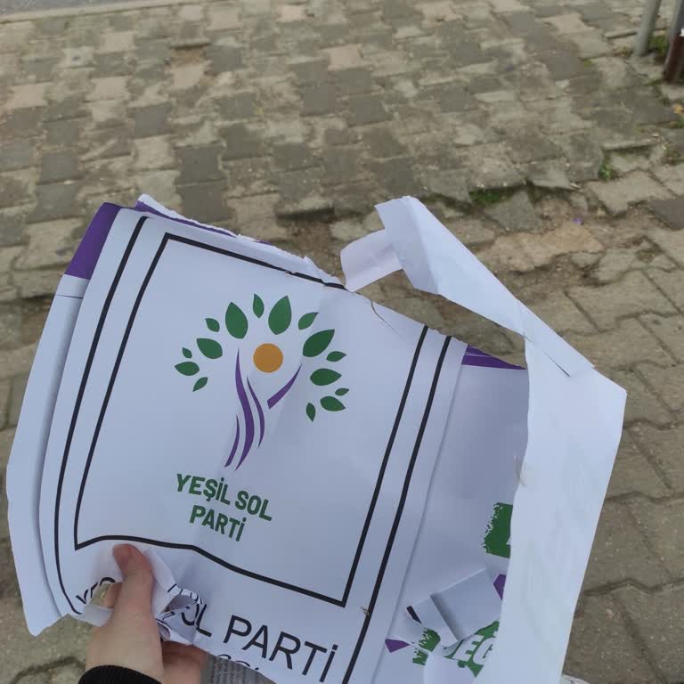 Siyasi Mesaj İçeren Paketleme Şikayeti
