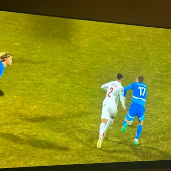 Philips TV'de Ekran Kararması Sorunu