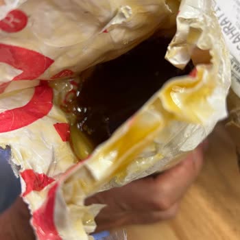 Kırık Ürün Ve Yanıtsız Müşteri Hizmeti