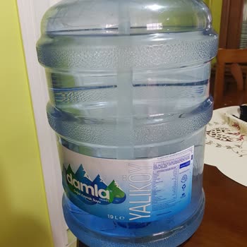 Damla Su Aldatmacası: Sağlıksız PH Değeri Ve Yanlış Bilgi