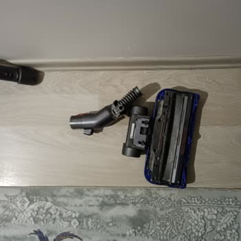 Dyson Süpürge Başlığı Kırıldı Ve Destek Alamıyorum