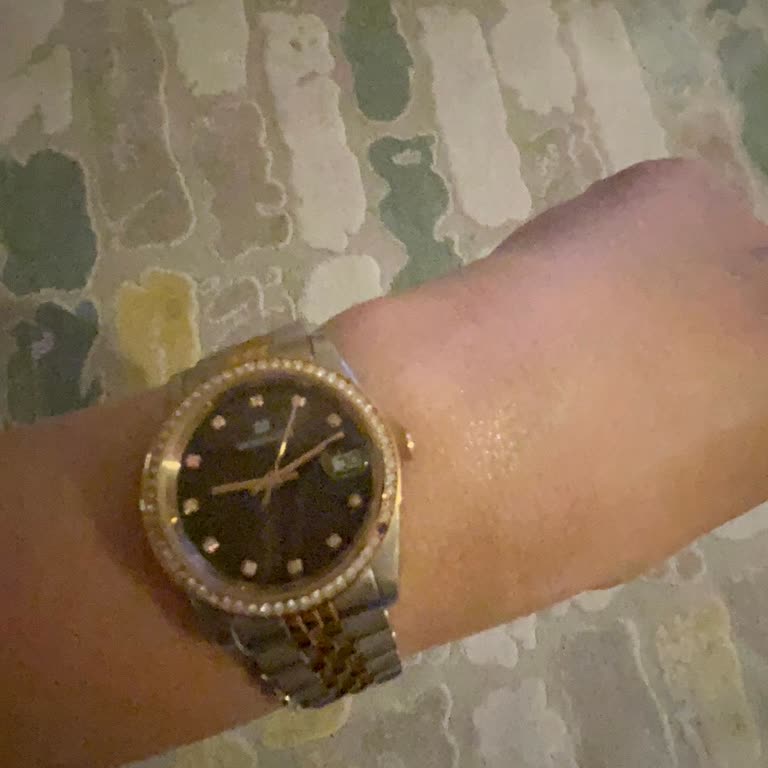 Momentus Saatin Düşen Taşları Can Sıkıyor