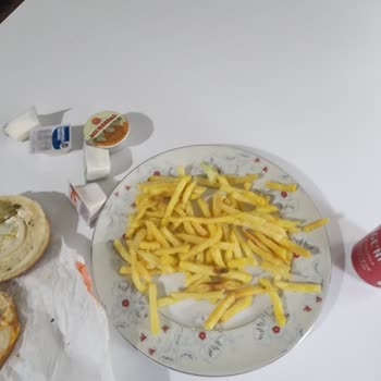 Burger King Ve Yemeksepeti'nde Sürekli Eksik Ve Soğuk Sipariş Sorunu