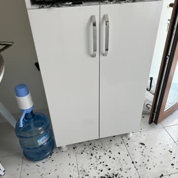 Camı Kendi Kendine Kırılan Ürün Hayal Kırıklığı Yarattı