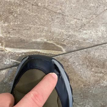 Skechers Ayakkabıda Beklenmedik Açılma Sorunu