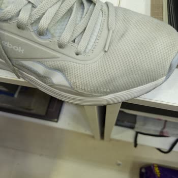 Reebok Spor Ayakkabının Kalitesizliği Ve Hayal Kırıklığı