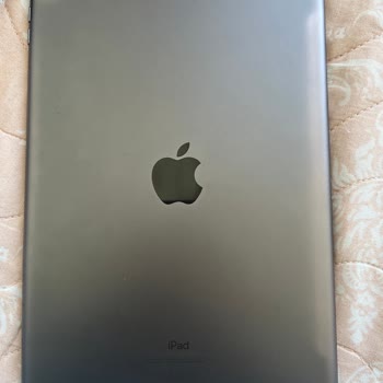 Apple iPad 9th Gen Discolored Despite Careful Use – Warranty Denied as "User Error"