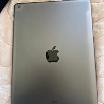Apple iPad 9th Gen Discolored Despite Careful Use – Warranty Denied as "User Error"