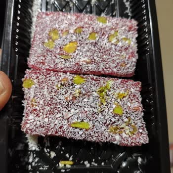 Hijyen Skandalı: Misafirlere Kurtlu İkram!
