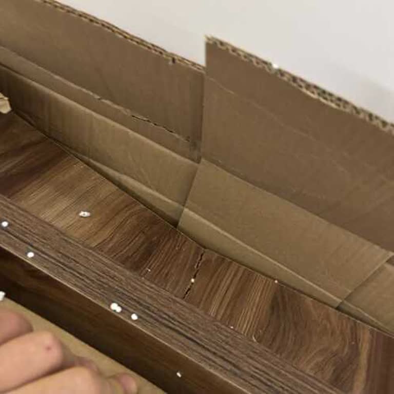 Vivense'den Aldığım Yemek Takımı Kırık Çıktı Ve Destek Alamıyorum