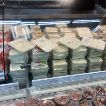 Etiketsiz Ve Kalitesiz Peynir Satışı