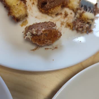 Ekşi Pasta Ve Yetersiz Müşteri Hizmeti Deneyimi