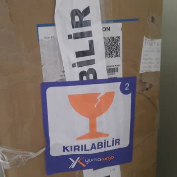 Kargo Şirketinin İlgisizliği Ve Kırılan Ürün