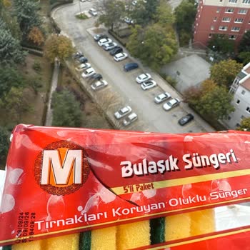 Bulaşık Süngerinde Şok Edici Keşif: Kıl Malzeme!