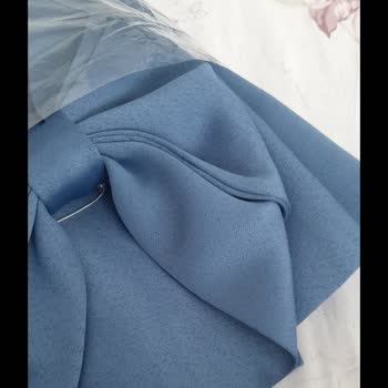 Yanlış Renk Ve Kalitede Elbise, İletişim Sorunları