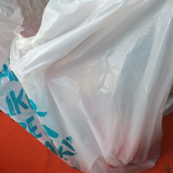 Yırtık Poşetler Ve Müşteri Memnuniyetsizliği