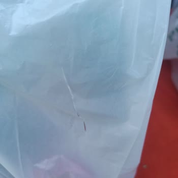 Yırtık Poşetler Ve Müşteri Memnuniyetsizliği