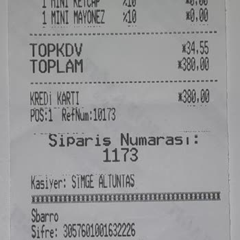 Sbarro Pizza'da Zeytin Çekirdeği: Oğlumun Dişi Zarar Gördü