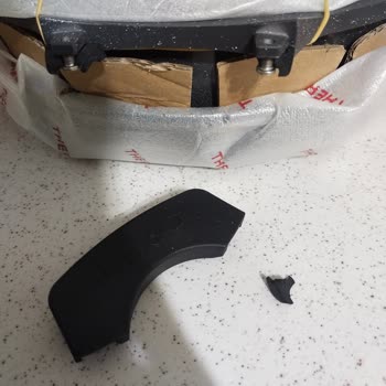 Kırık Ürün Ve Çözüm Sunmayan Müşteri Hizmetleri