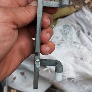 Awox Çamaşır Makinesi: Bitmeyen Kapak Menteşesi Sorunu