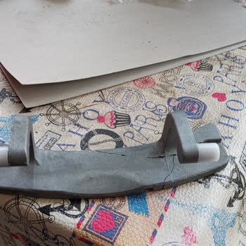 Awox Çamaşır Makinesi: Bitmeyen Kapak Menteşesi Sorunu