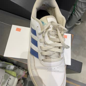 Adidas Ayakkabıda Beklenmedik Kalite Sorunu