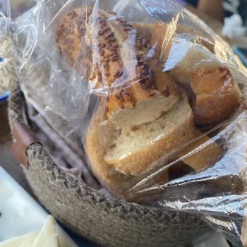 Kahvaltı Üstadı'nda Hayal Kırıklığı: Bayat Ve Bozuk Ürünler