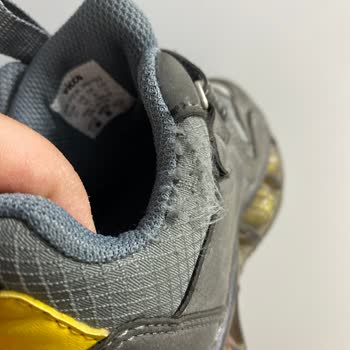 Vicco Ayakkabıda Hızla Deformasyon Ve İlgisizlik