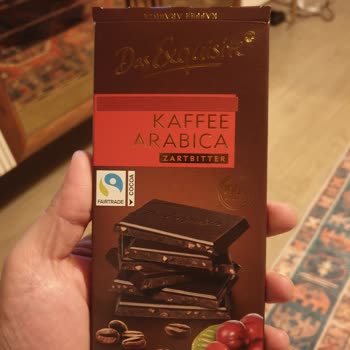 Tarihi Geçmiş Çikolata Yüzünden Mide Ağrısı