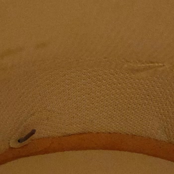 Ayakkabıda Çivi Şoku: Tehlikeli Alışveriş Deneyimi