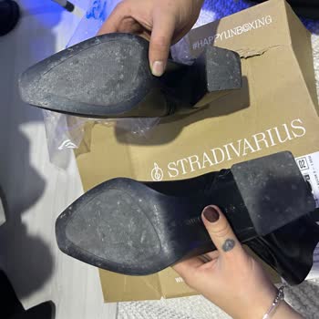 Stradivarius'tan Gelen Kullanılmış Bot Şoku