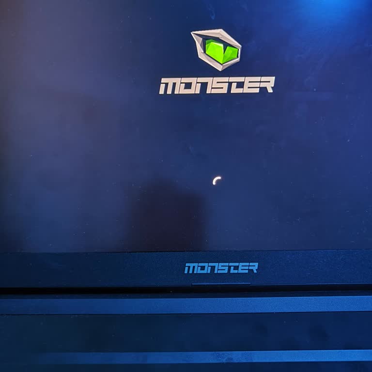 Monster Abra A7 V13.2 Bilgisayarım Windows 11 Yüklemesinde Takılı Kalıyor