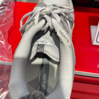 SuperStep Newbalance Ayakkabıda 15 Gün İçinde Dikiş Problemi