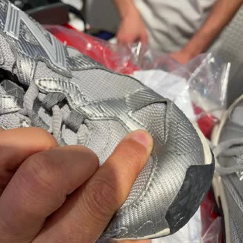 SuperStep Newbalance Ayakkabıda 15 Gün İçinde Dikiş Problemi