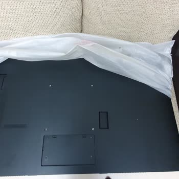 Samsung M7 Monitör: Kırık Parça Krizi