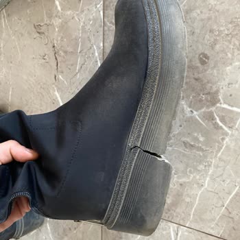 Bershka Botlarının Kısa Ömürlü Kullanım Sorunu